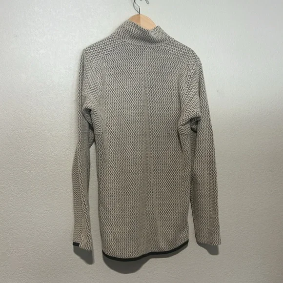 Patagonia R1 Air Zip Neck Fleece Pullover Wool White Womens Size Medium - Picture 6 of 6